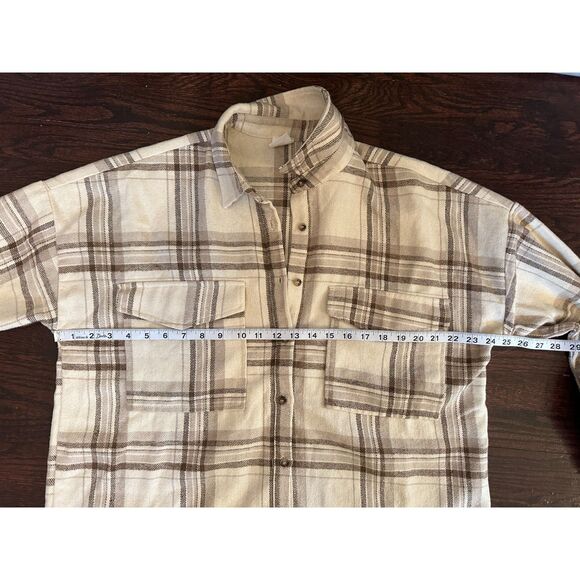 Caylo Tan Beige Oversized Flannel Size Medium - Picture 4 of 6